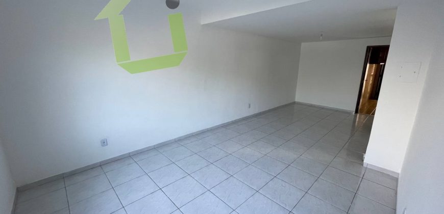 ALUGUEL – Casa Independente Com 3 Quartos no Bairro da Luz
